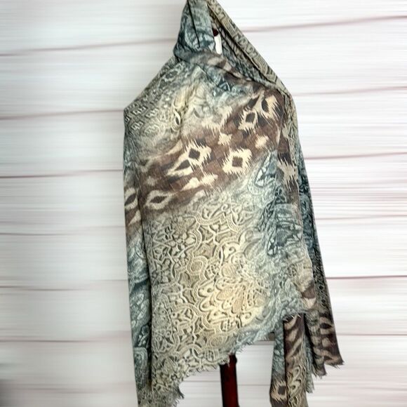 NWT Ahujasons Large Wool Shawl Wrap Scarf Lightweight Soft - Picture 6 of 9